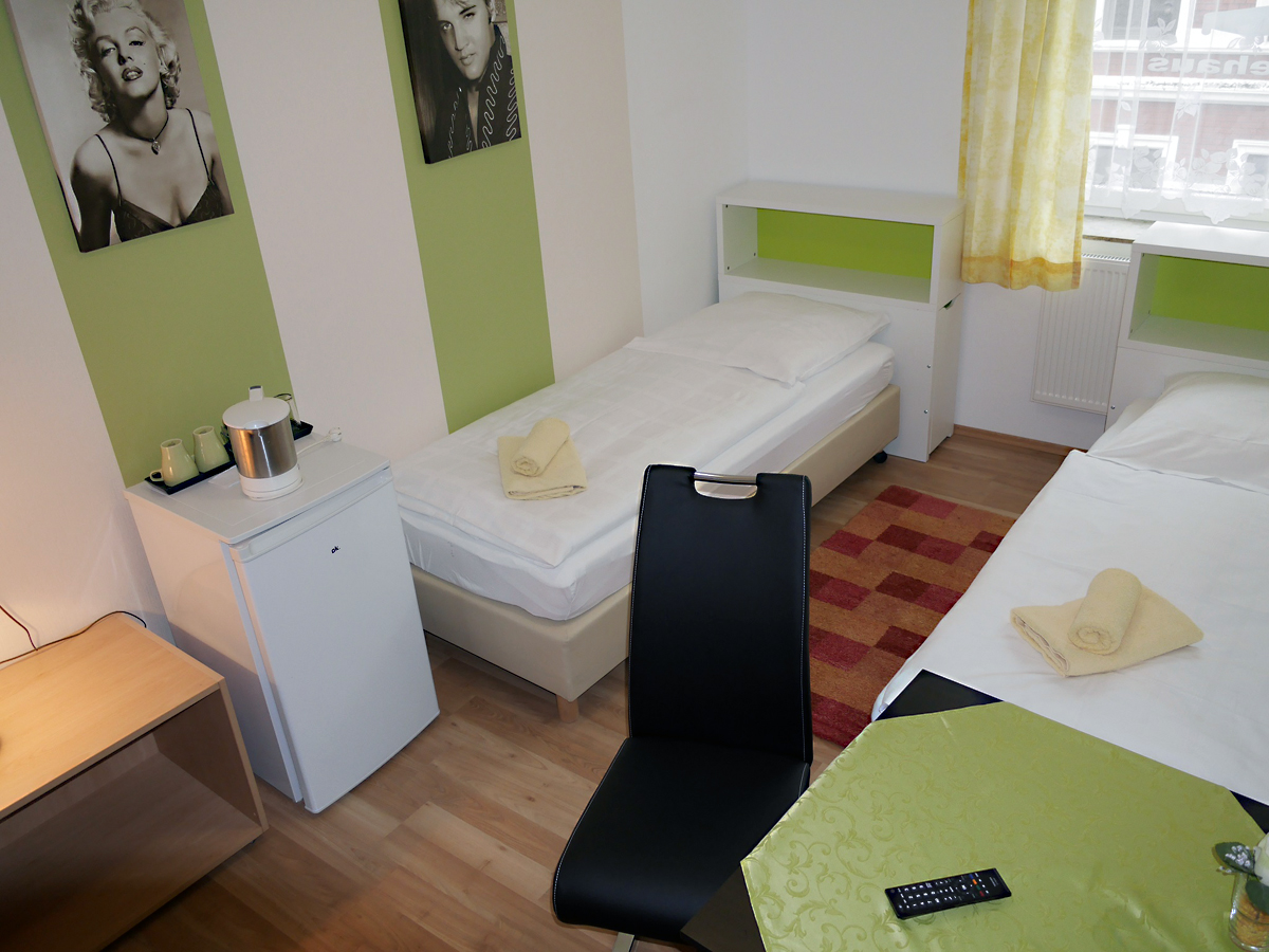 zweibettzimmer9.jpg